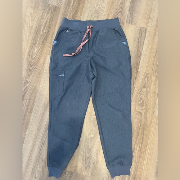 FIGS set - Picture 2 of 3